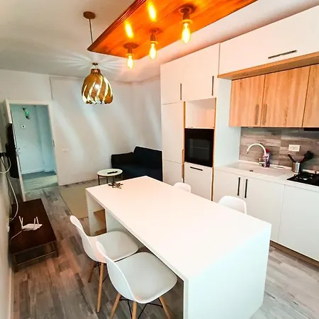 Quiet Retreat 1br Ap With Parking And Self Check In Bucharest